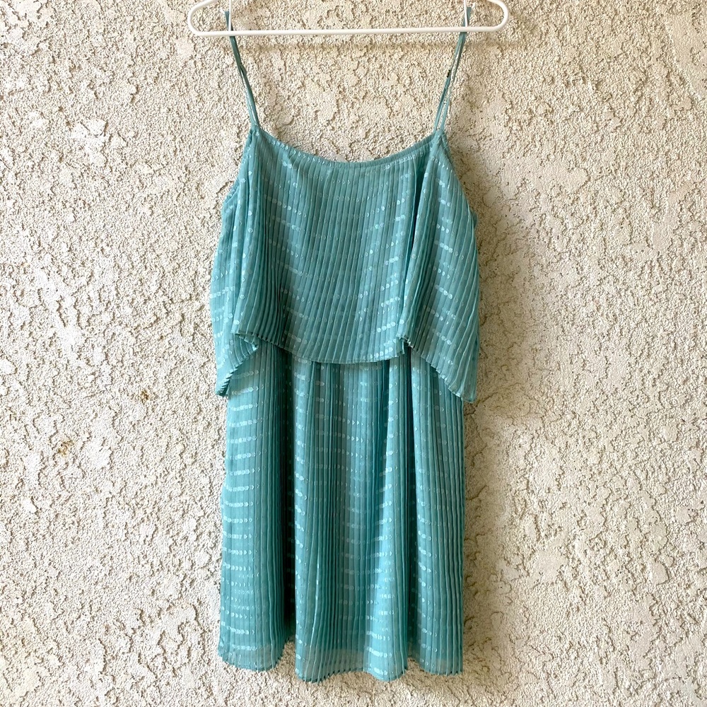 Spaghetti strap retro style